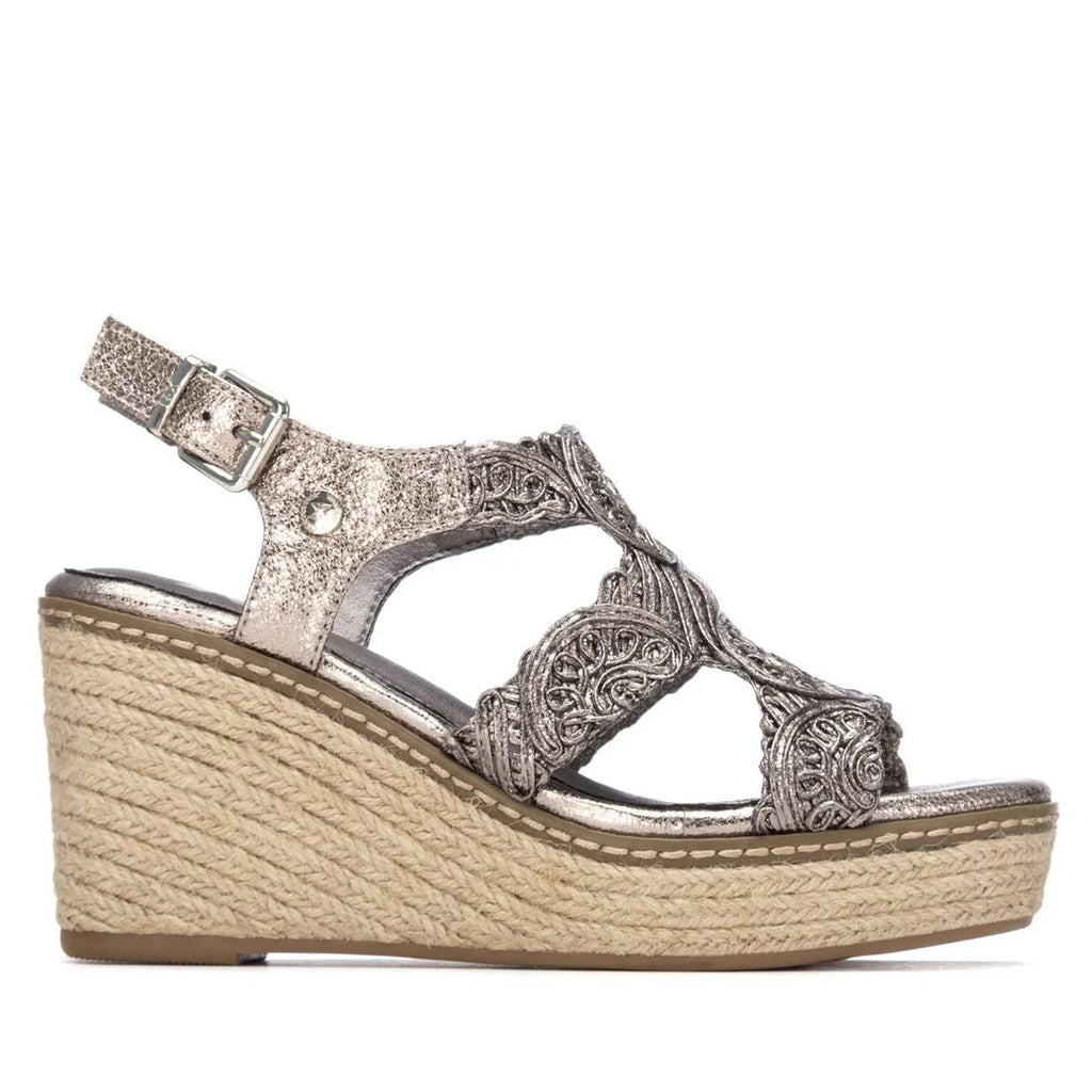 XTI Sandalo da donna effetto metallico 145476