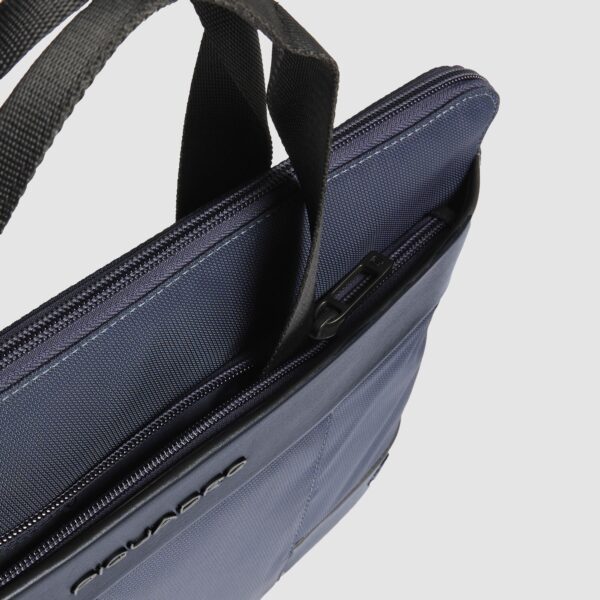 Piquadro Custodia Borsa Porta PC 13,3" Manici A Scomparsa Pelle e Tessuto Blu AC6810W129
