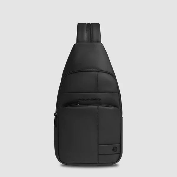 Piquadro Zaino monospalla uomo Nero in tessuto gommato impermeabile CA6540W129W