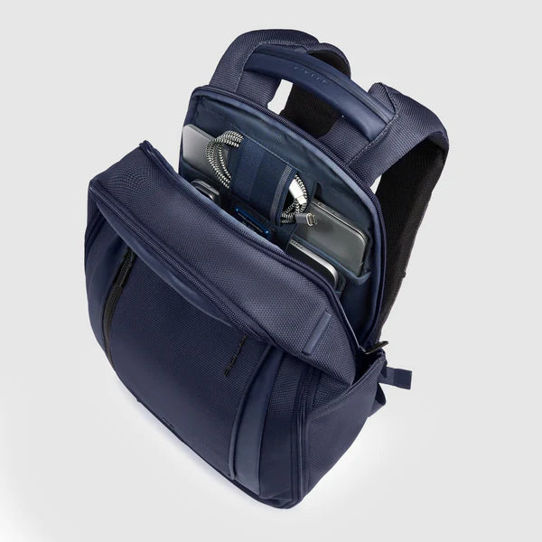 Piquadro Zaino da viaggio e moto in tessuto riciclato e pelle Blu,  con USB e RFID CA6927S143BM