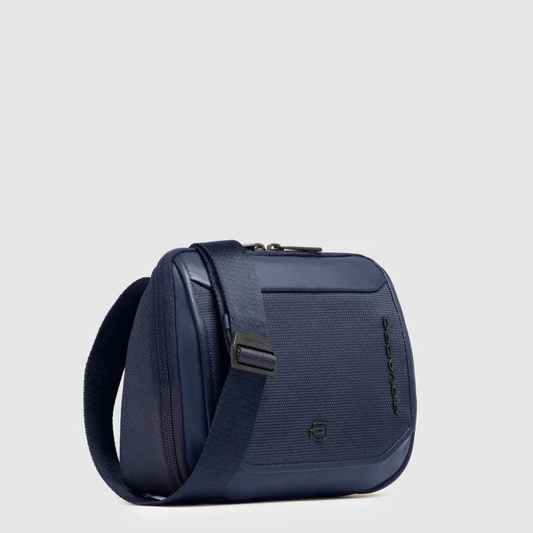 Piquadro Tracolla uomo porta iPad mini  in tessuto riciclato e pelle Blu con RFID CA6932S143
